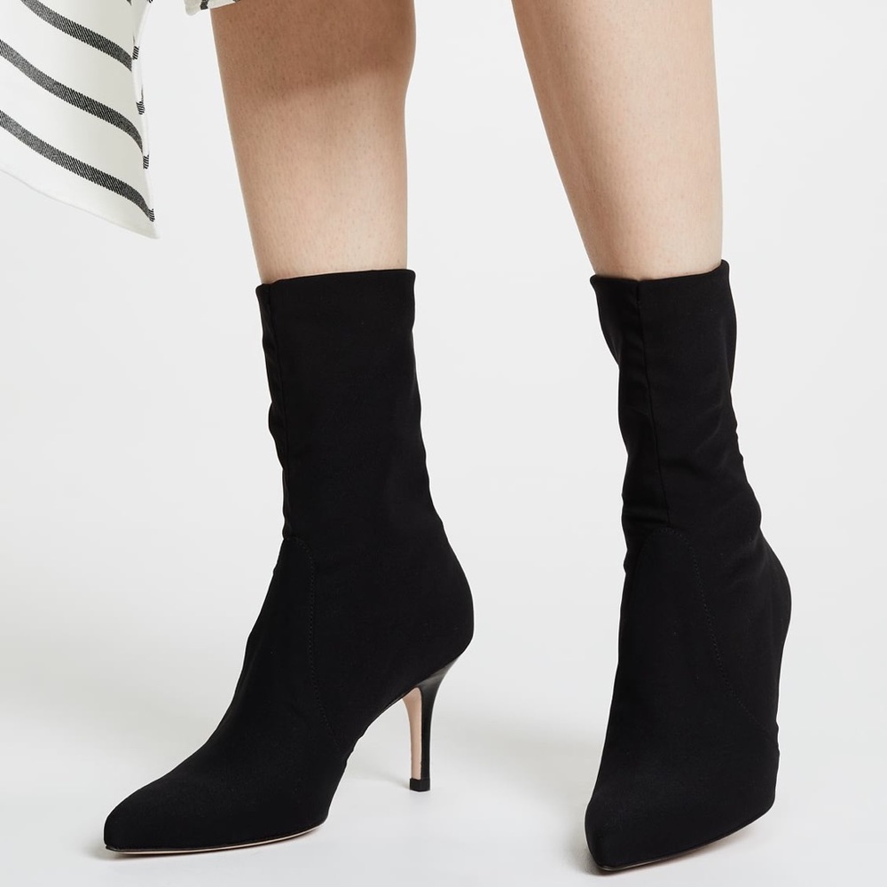 NEW STUART WEITZMAN AXIOM BOOTIE SIZE 7